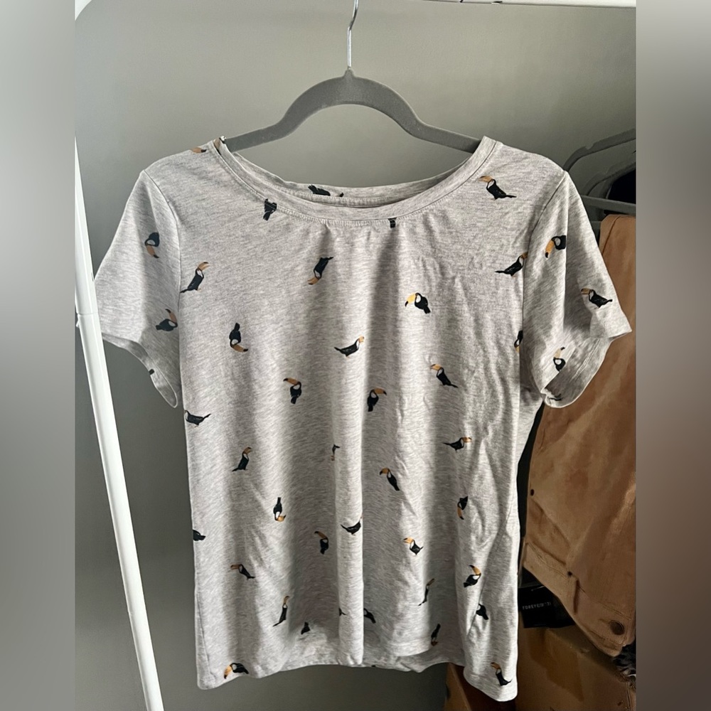 Toucan tee